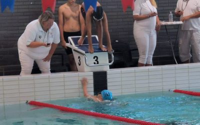 Zwemcompetitie van start